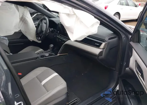 2025 Toyota Camry Se z USA, uszkodzony, nr VIN 4T1DAACKXSU068217